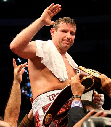 Ibragimov beats Holyfield